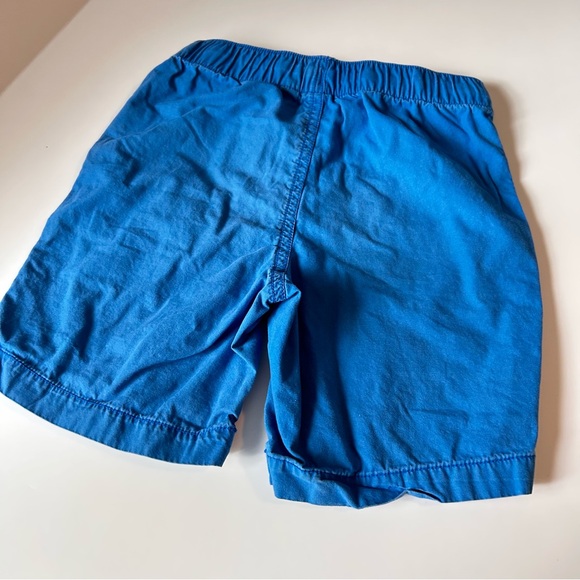 Three pairs of boys GAP shorts - Picture 6 of 14